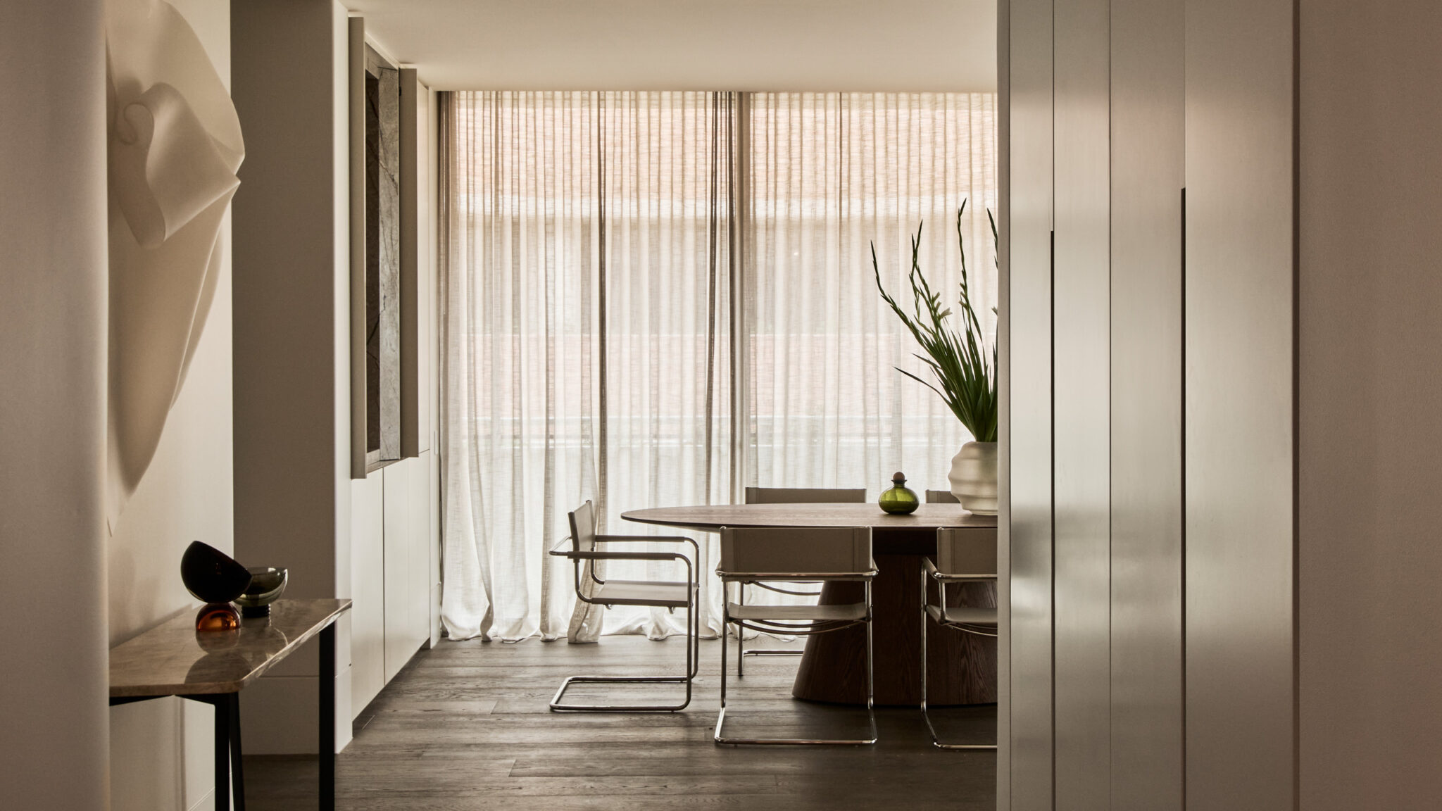 Como Toorak Entry and Dining Detail