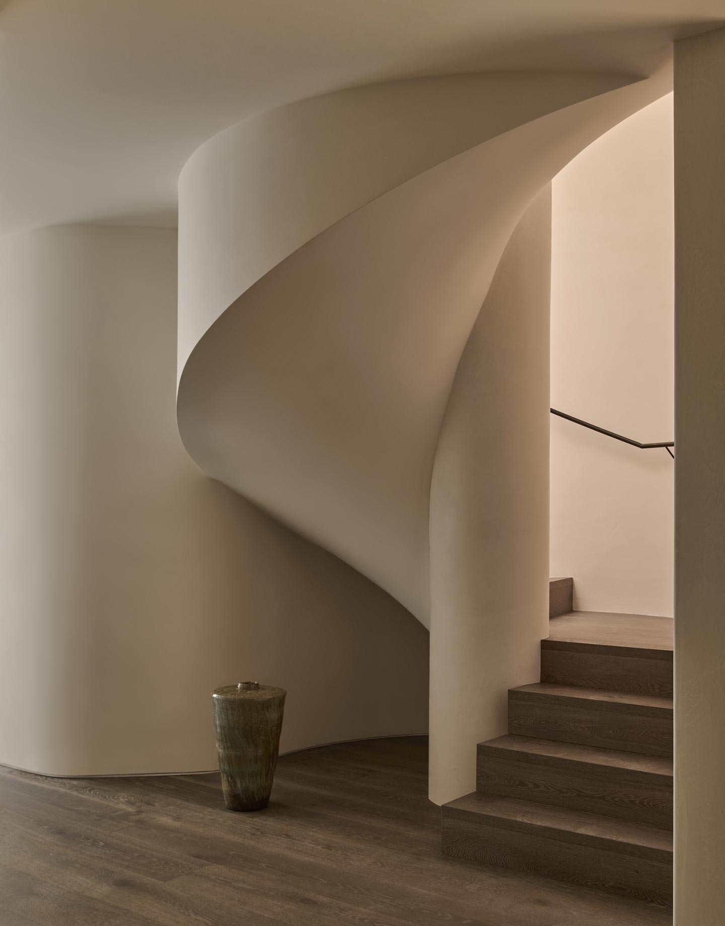 Como Toorak Spiral Staircase, Two-Storey Garden Residence